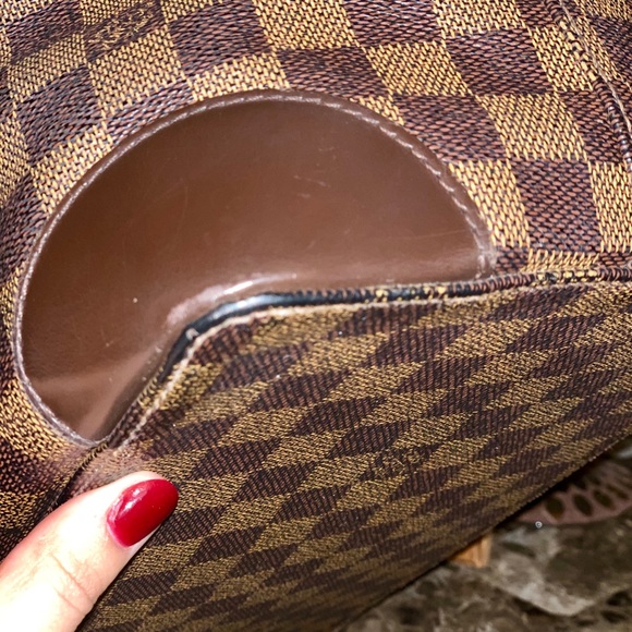 Louis Vuitton Hampstead *Additional Pics* - Picture 2 of 8